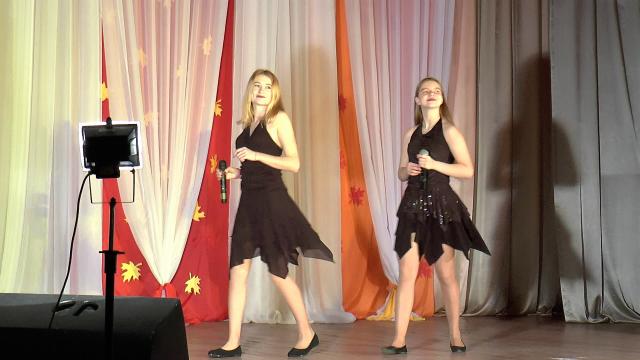 Полина и Алина